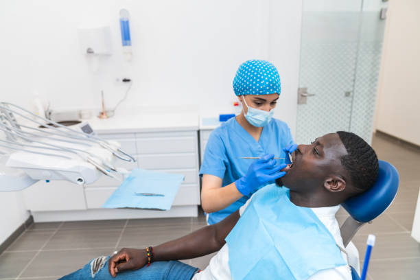 Best Dentist for Tooth Abscess  in Savannah, MO